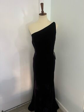 One-Shoulder Plum Velvet Evening Gown